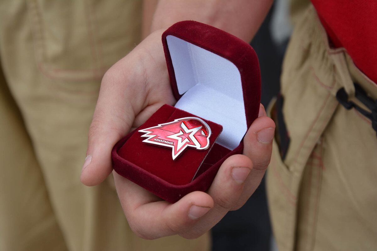    Сургутский район в День народного единства собрал на слёт юнармейцев