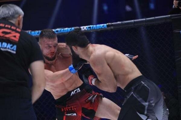 Момент боя. Фото metaratings.ru