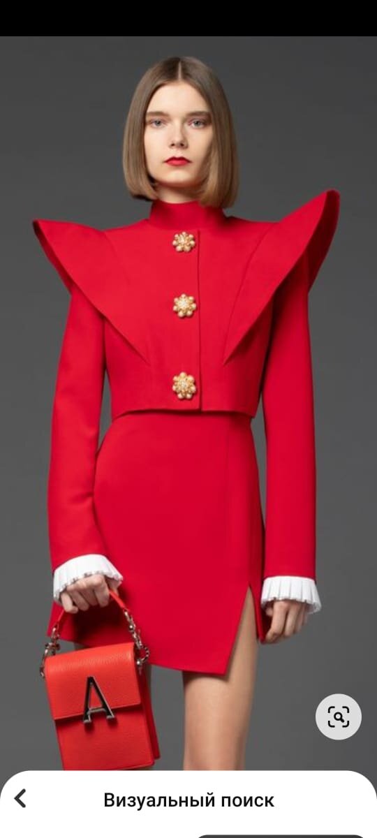 Это конечно не прям русский народный костюм, но стилизация под него. Крылышки нужны такие, но чуть поменьше.