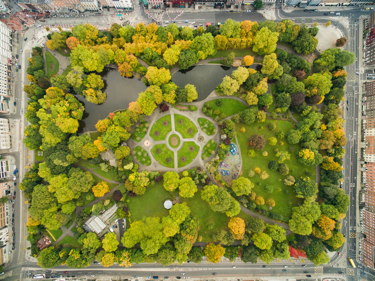 Сант-Стивенс Грин. Wikimedia Commons / Dronepicr (под редакцией King of Hearts )  СС BY 3.0