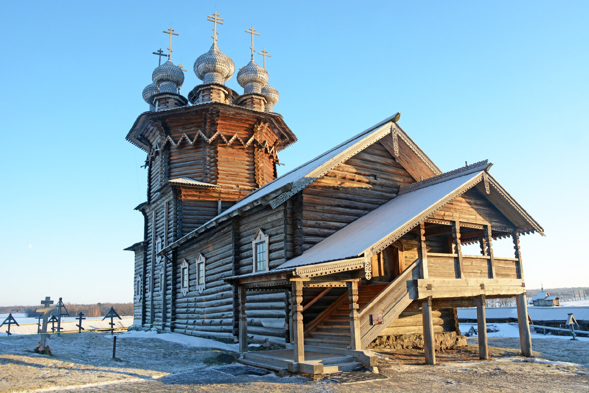 Церковь Покрова Пресвятой Богородицы, вид с Запада