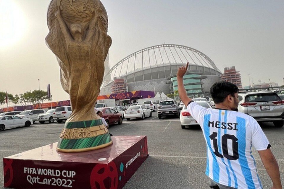     Президент отметил, что в Беларуси с восхищением следили за подготовкой к чемпионату мира по футболу в Катаре. Фото: Reuters