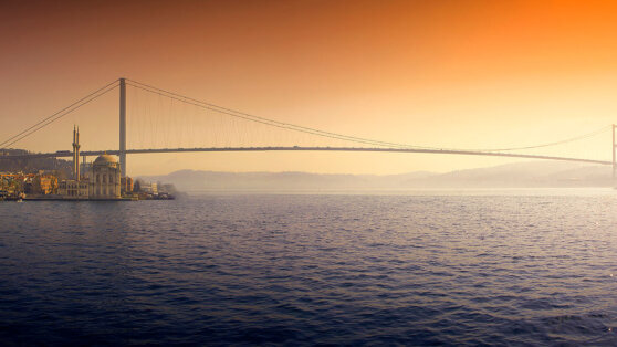    Пролив Босфор снова закрыли для судоходства из-за сильного тумана Алина Городниченко