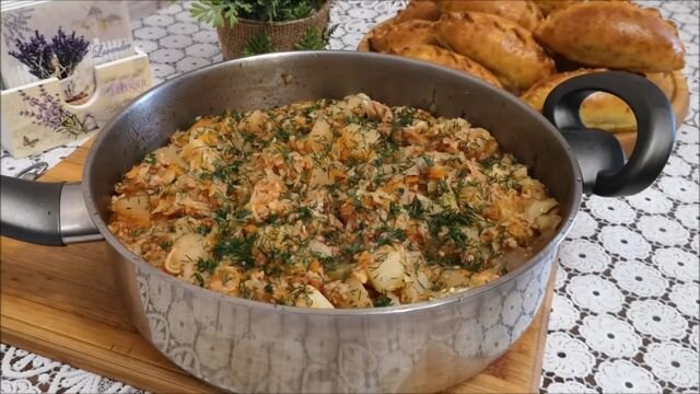 Пошаговый рецепт овощного рагу с кабачками и картошкой в кастрюле
