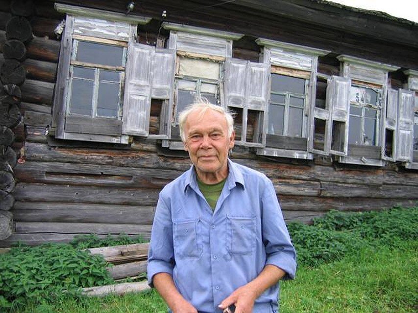 Эмиль Бачурин в своем уральском селе Молебка.