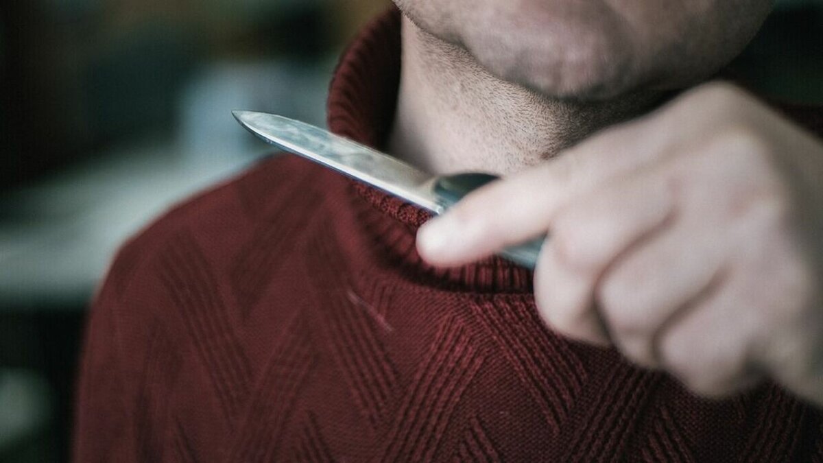     Тюменец Вагиз Х. в паблике «ЧС Тюмень» сообщает, что 14 января на дороге около села Утешево между водителями произошел конфликт. Один из них применил электрошокер и нож, теперь разыскиваются очевидцы произошедшего.