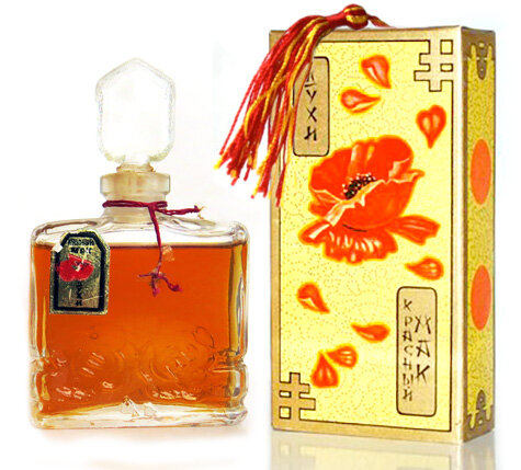 Духи Красный мак, выпущенные в 1927 году, классифицируется как аромат для женщин и принадлежит семейству Восточные. Состав композиции: Бергамот, цитрусы, боярышник, пион, в сердце ─ ирис, ландыш, роза ; базу составляют Ваниль, шоколад, мускус, кедр. Материал взят из свободного источника.