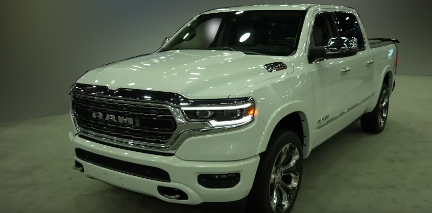 Дизайн передней и левой части кузова в комплектации Limited Elite.