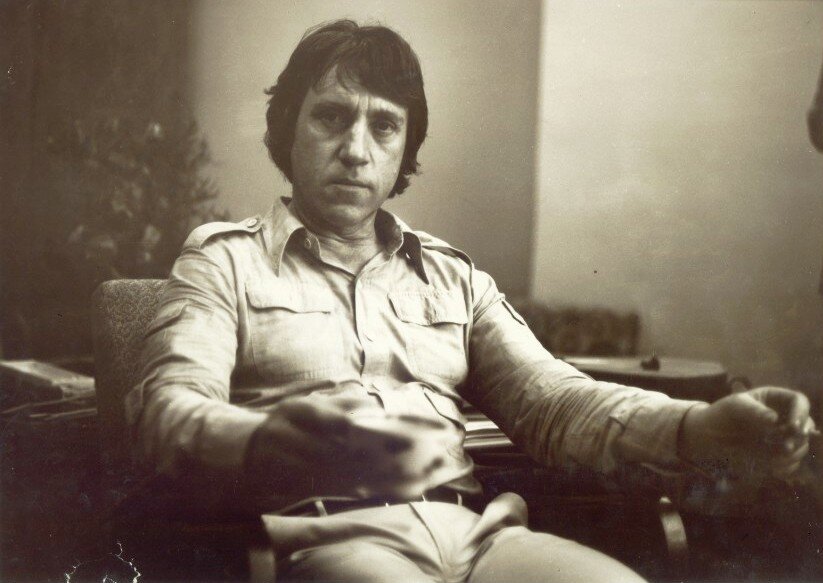 Владимир Высоцкий в перерыве между концертами в Калининграде. Автор фото – Михаил Дуниман, калининградский скульптор и поклонник творчества Высоцкого