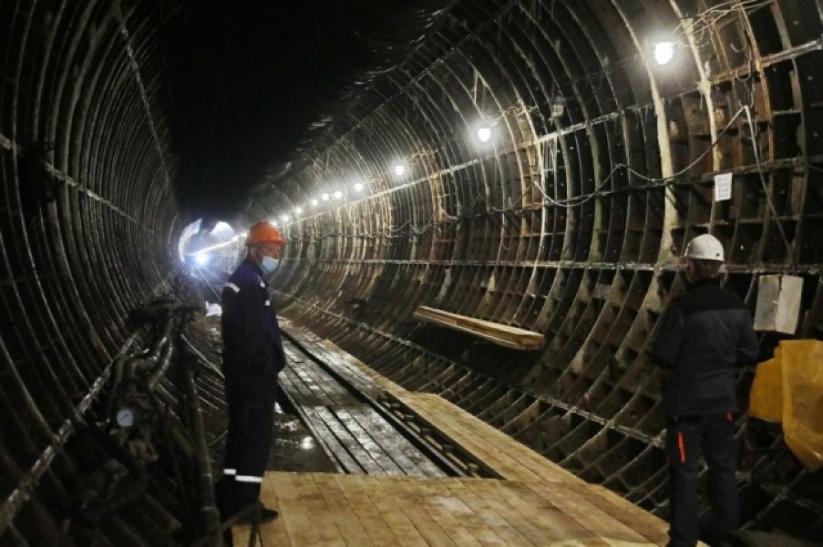    В Красноярск пришла первая партия спецтехники для строительства метро