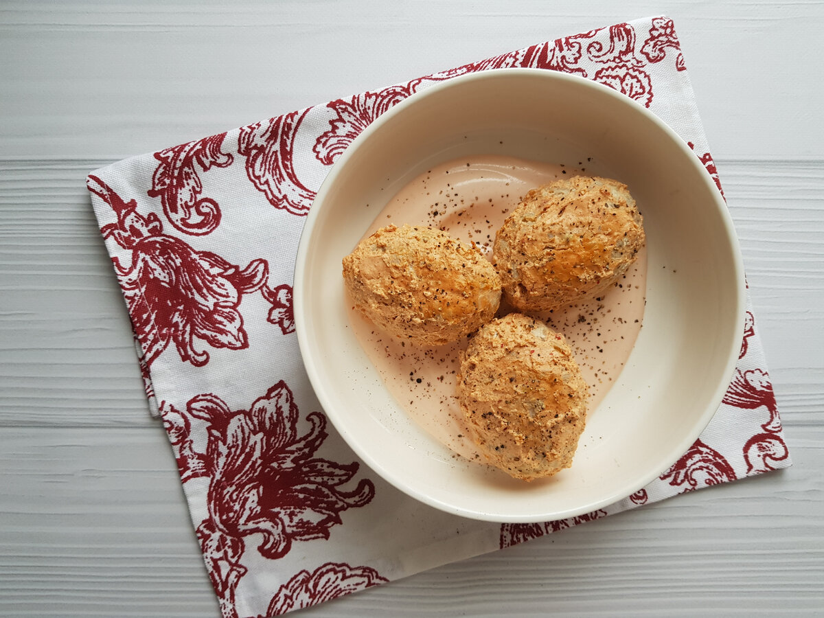 Мои ленивые голубцы-котлетки на подушке из сметанного соуса