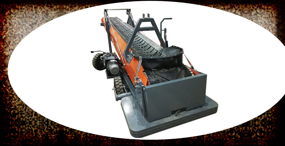 Загрузка картофеля в бурта