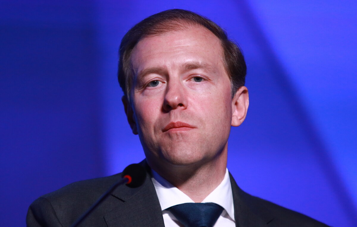    Заместитель председателя правительства РФ – министр промышленности и торговли РФ Денис Мантуров  Максим Слуцкий/ТАСС