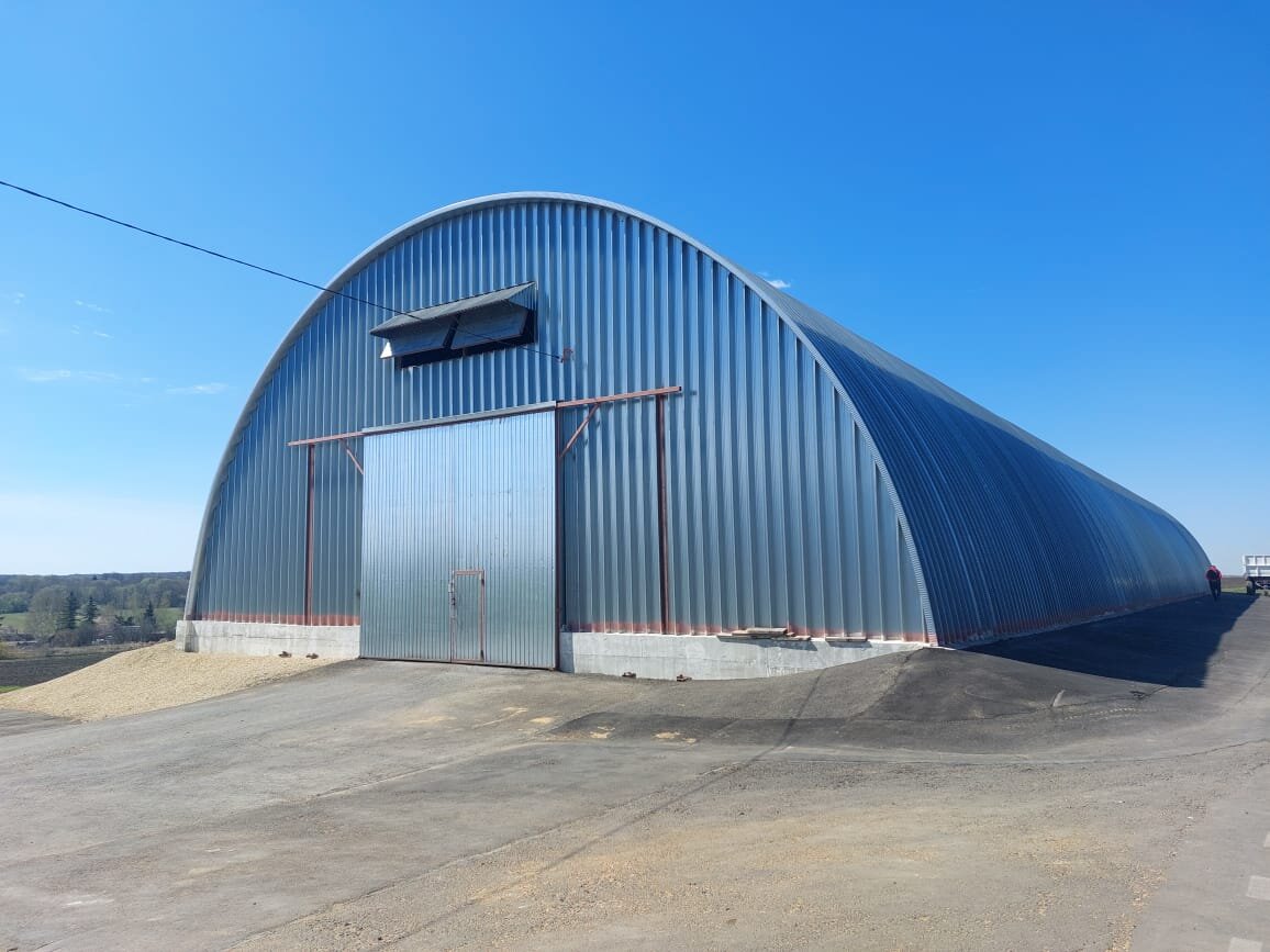 Бескаркасный арочный ангар