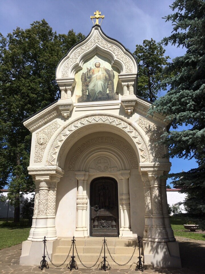 Фото автора, Усыпальница князей Пожарских на территории Спасо-Ефимовского монастыря