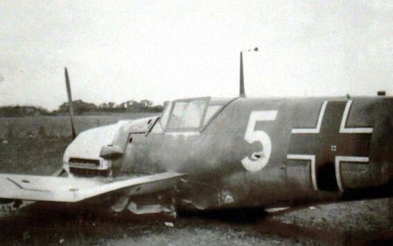 Сбитый "Мессершмитт" Bf-109