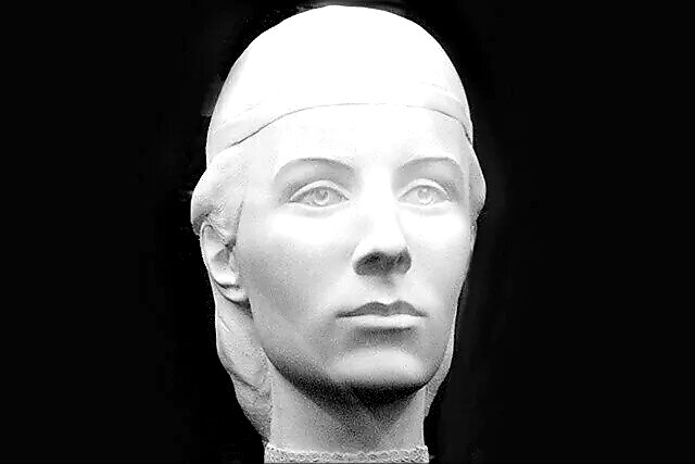 Елена Глинская. Реконструкция 1999 г. С. Никитина. Здесь и дальше изображения из открытых источников Яндекса.