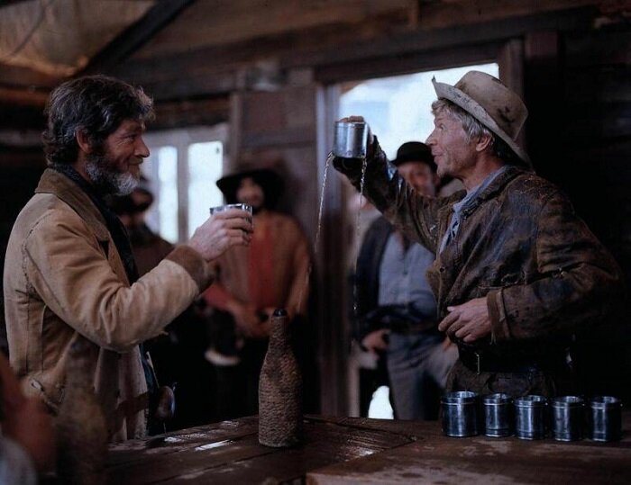 Билл Эдиссон (С. Бойд) и Фриц (Х. Крюгер).