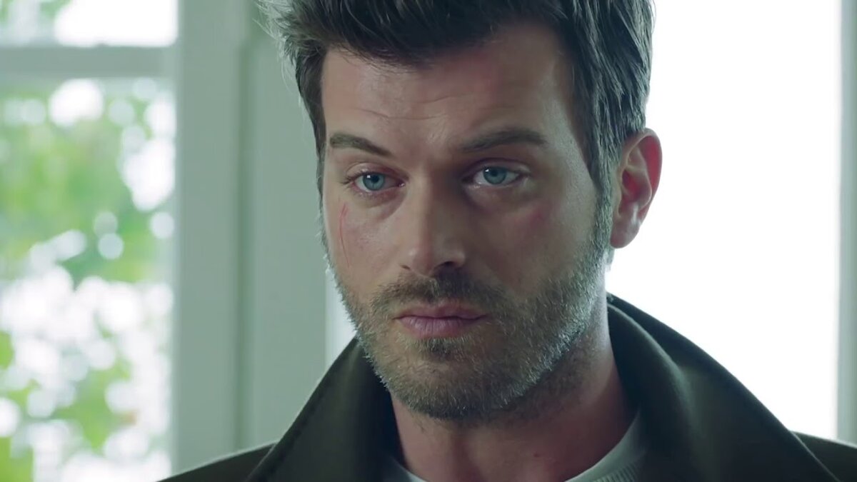 Комиссар Кадир был номинирован на премию "Золотая бабочка". Однако, награда за эту роль обошла стороной 