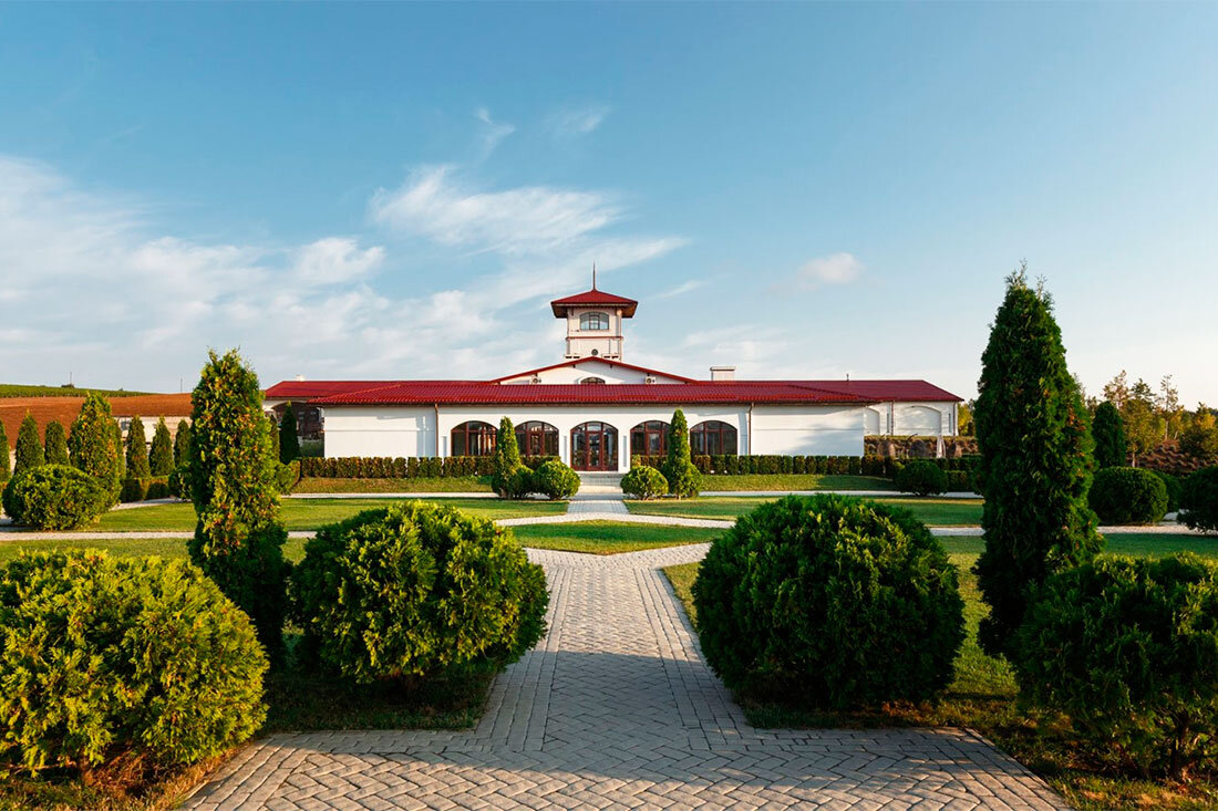 Туристический комплекс и винодельня Долина Лефкадия