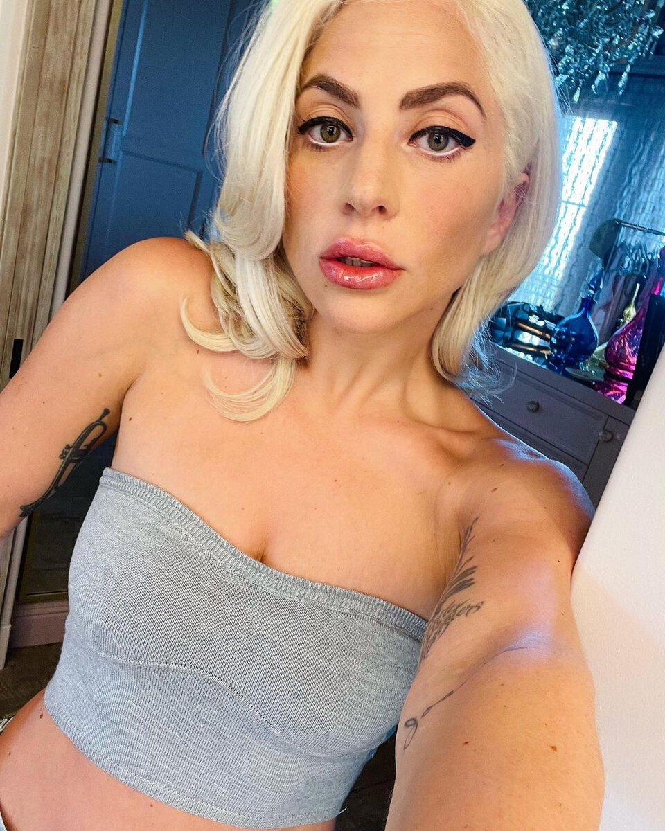     Посмотрите видеоурок по макияжу от Леди Гаги. Фото: @ladygaga