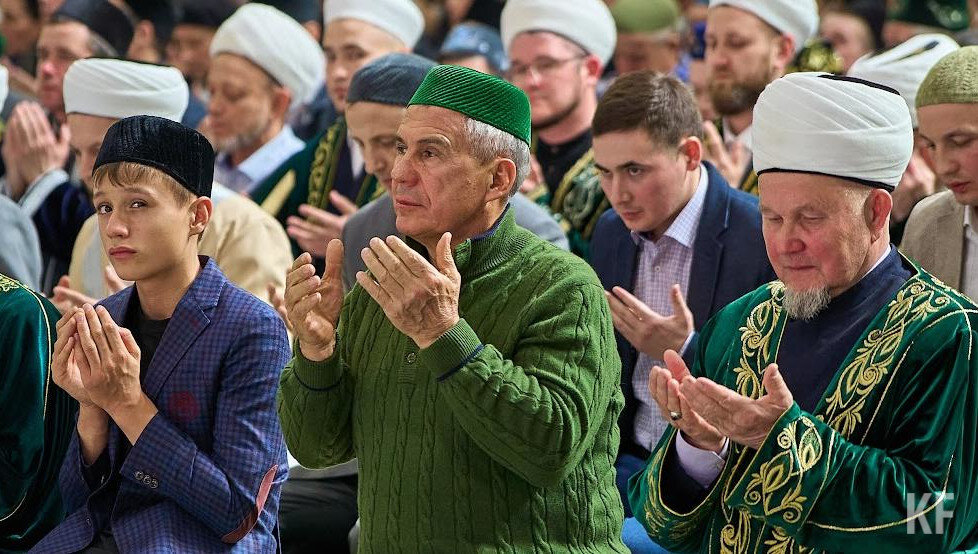 Намаз в Казани.