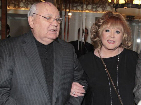     None Лилия Шарловская