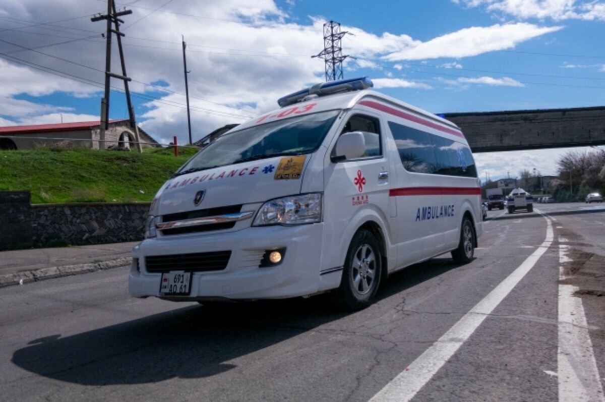    Десять раненных при обстрелах доставили в медцентр армянского Мартуни