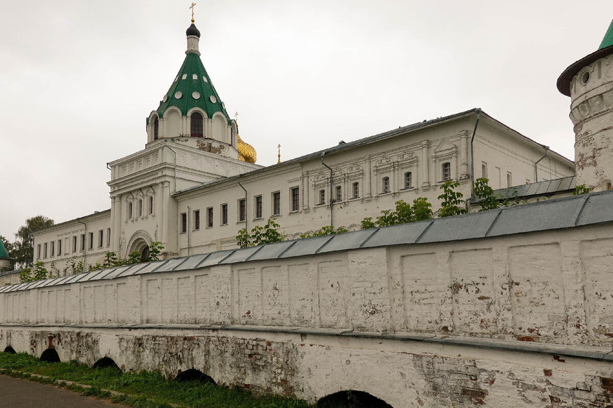 Как сейчас выглядят места, где Рязанов снимал великий 