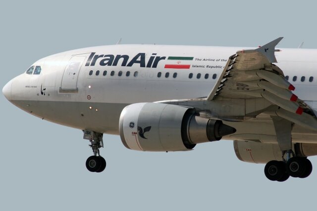    Iran Air (cc) Curimedia