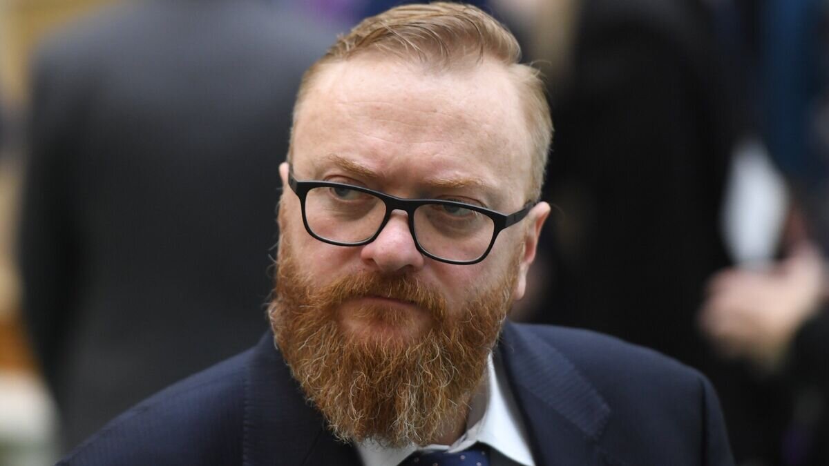    Депутат Государственной Думы РФ Виталий Милонов перед началом Рождественских чтений в Совете Федерации в Москве. 25 января 2018© РИА Новости / Илья Питалев