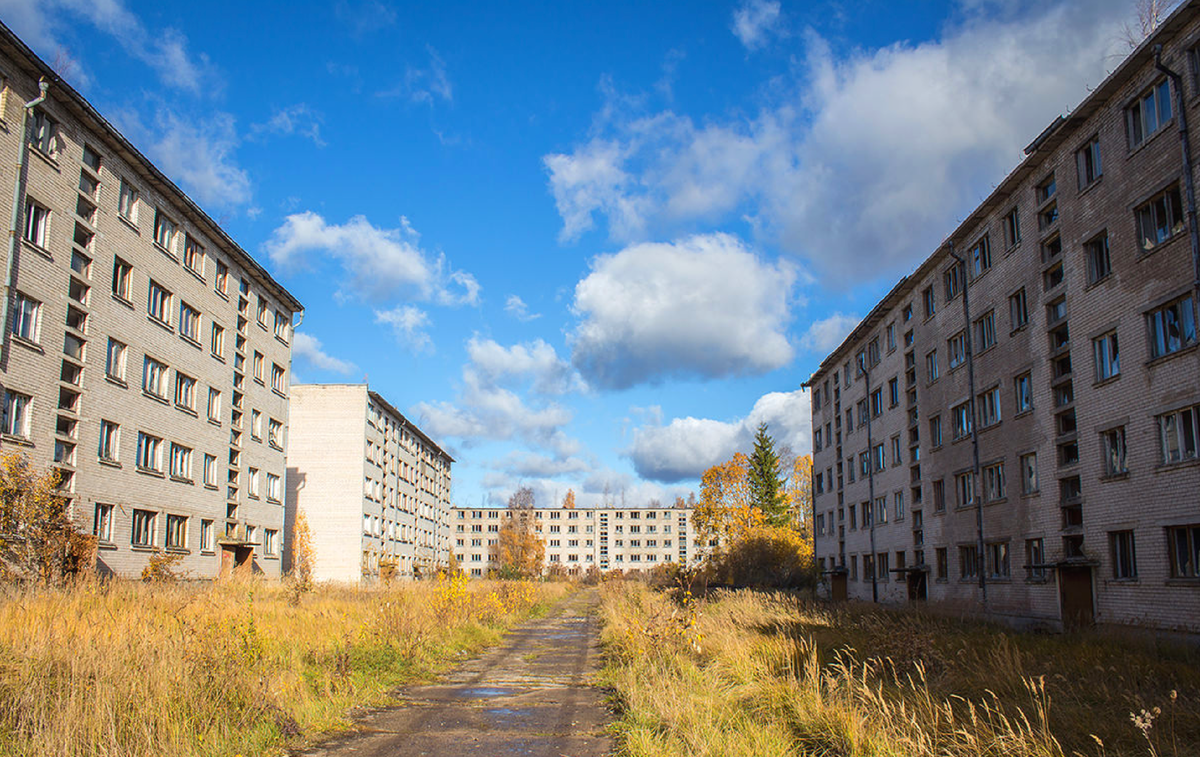 Латышских 1. Скрунда заброшенный город в Латвии.