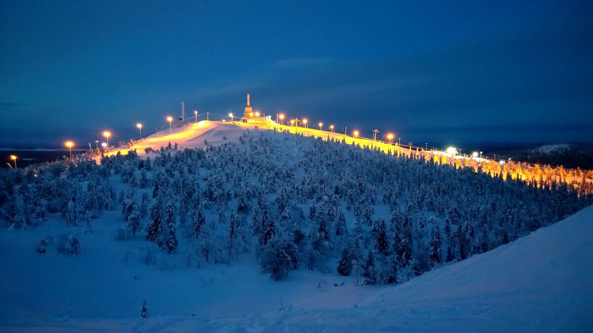    Горнолыжный курорт Рука, ФинляндияCC BY-SA 2.0 / Timo Newton-Syms / Rukatunturi