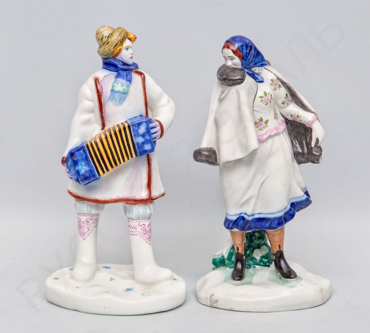   ""  ""  1936-1949 .,   22,5  23 . https://ru.bidspirit.com/ 