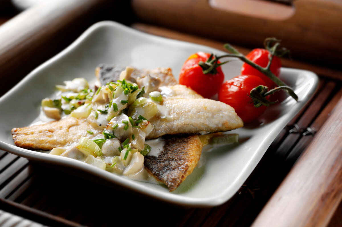     Рецепты звёзд: рыбу с овощами готовит Светлана Ходченкова