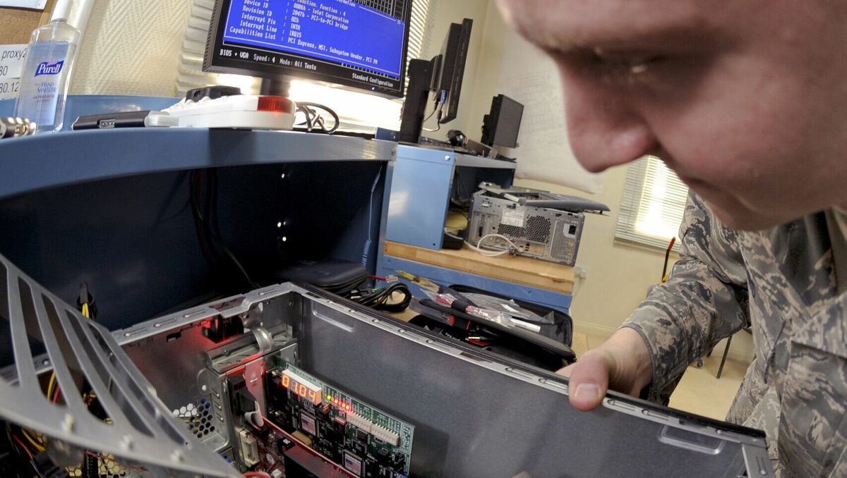     В Ростове собираются запустить в работу завод по производству ноутбуков и моноблоков в 2023 году.