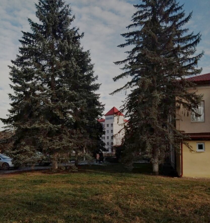 Территория санатория 