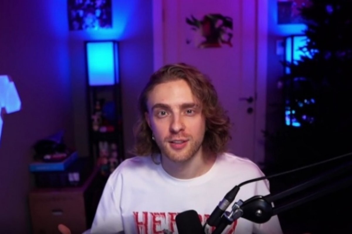    Перед тюменскими школьникам на уроке выступил Егор Крид