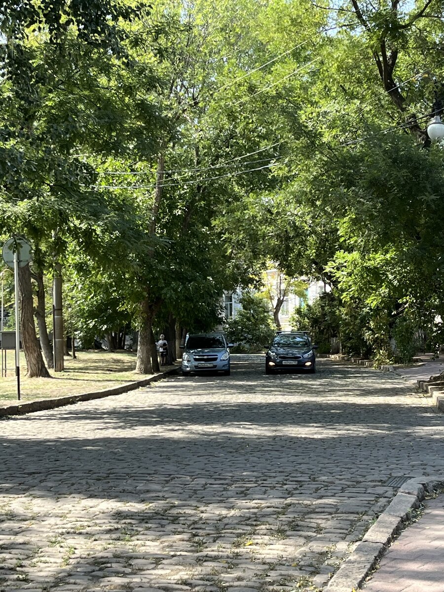 Курорт с крокодилами. Ейск, Россия