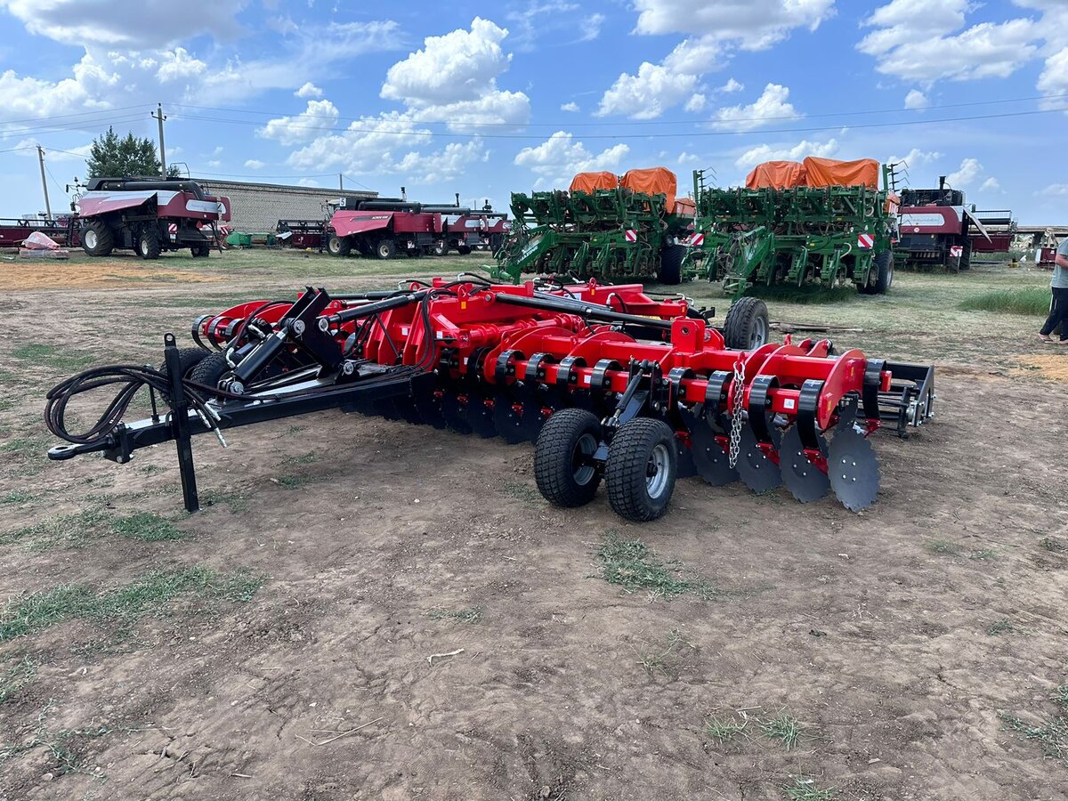 Лущильник дисковый RED HUSKER 6