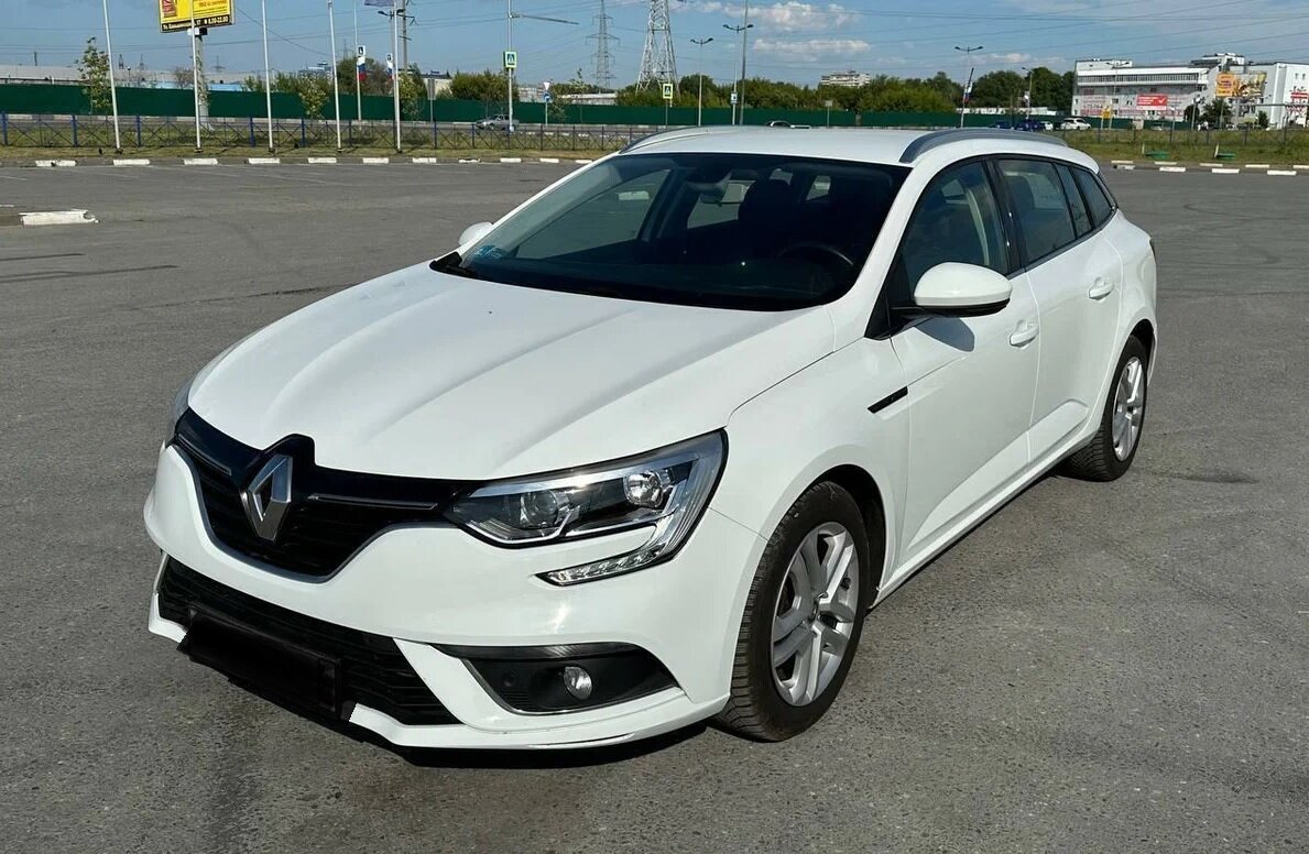 Рено Меган.
