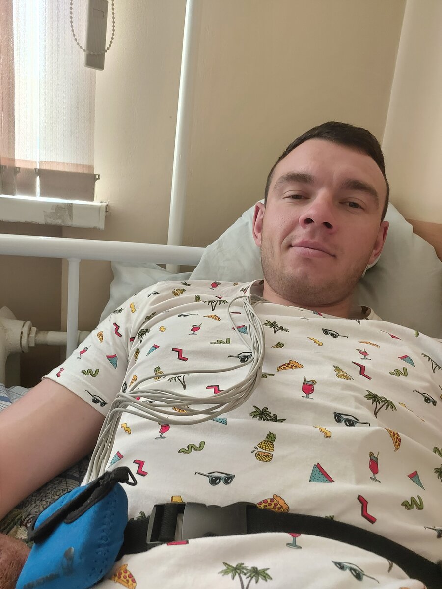 Я в больнице с Горняшкой.