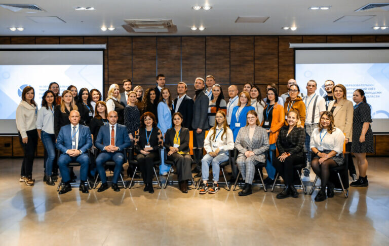    В Оренбуржье прошел образовательно-туристический слет работающей молодежи Кристина Просвиркина