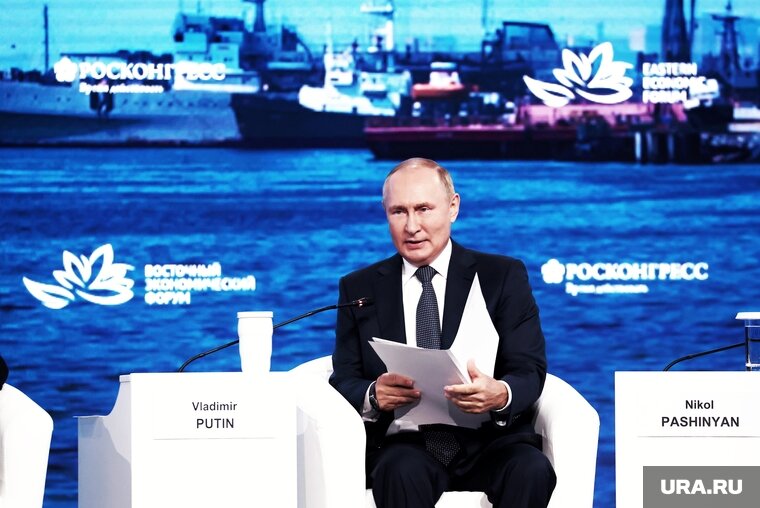    Путин призвал поставить точку в конфликте Армении и Азербайджана