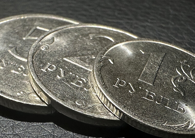    Рублю прочат испытание на прочность