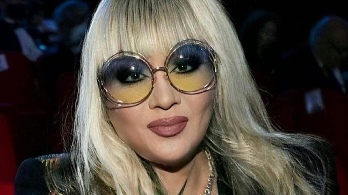    Айжан Нурмагамбетова:instagram.com/aizhan_nurmagambetova_official