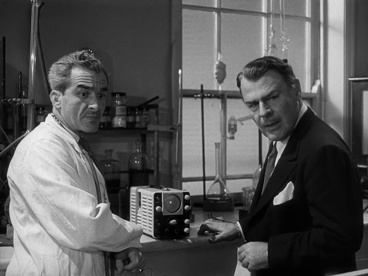 Эксперимент кентлера. Эксперимент куотермасса 1955. the quatermass xperiment 1955. david thimgan (1955-2003).