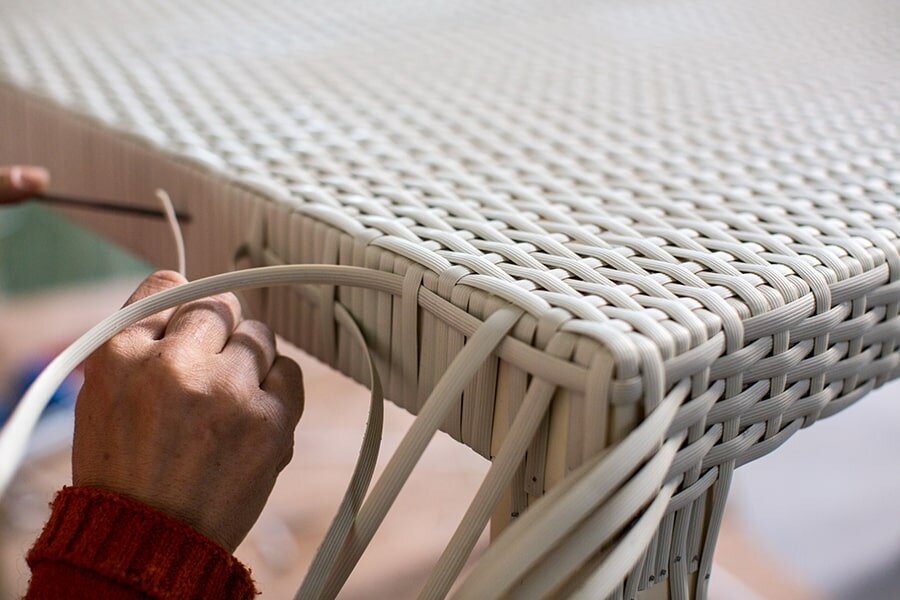 Ротанг для плетения. Poliprofile ротанг. Искусственный ротанг в бухтах. Молтрейд ротанг. Плетение ротангом на металлическом каркасе.