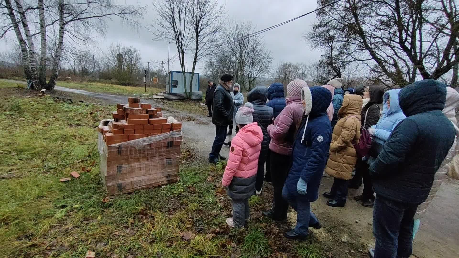 Усадебный дом Кожиных в селе Репец Задонского района Липецкой области  Продолжаем путешествие. Экскурсию сопровождал обаятельный черный кот.