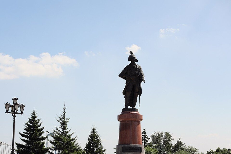     Памятник Николаю Резанову в Красноярске Мария ЛЕНЦ